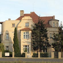 Budova Střediska výchovné péče Dobřichovice